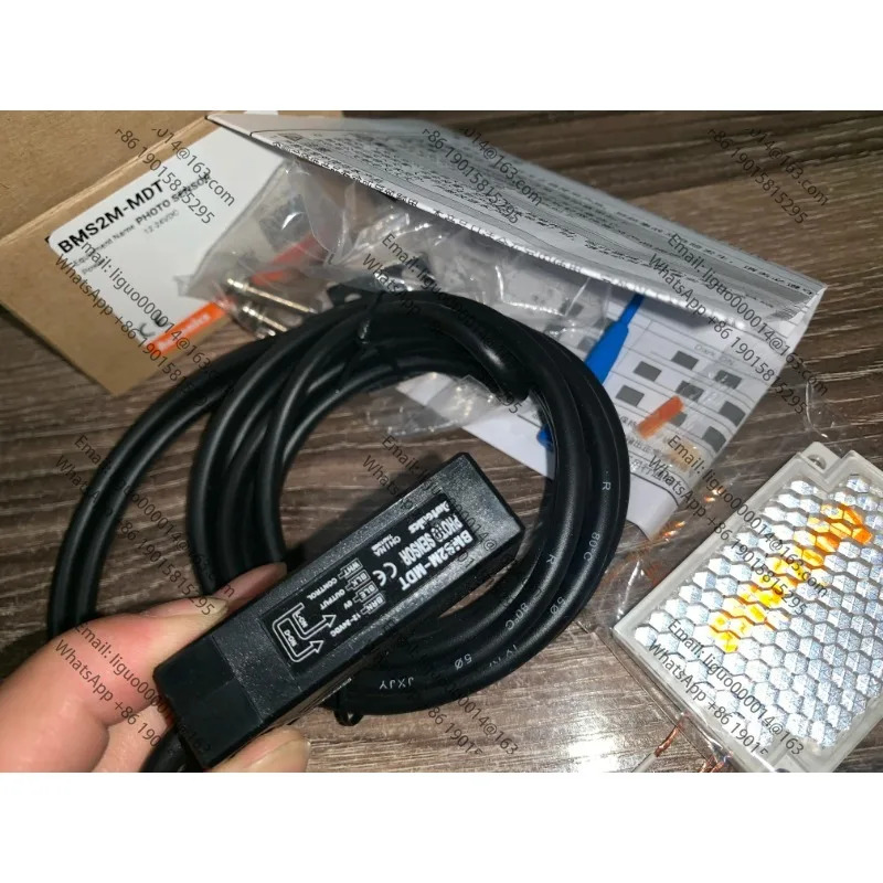 경면 반사형 오리지널 BMS2M-MDT 포토 센서 NPN 오픈 콜렉터
