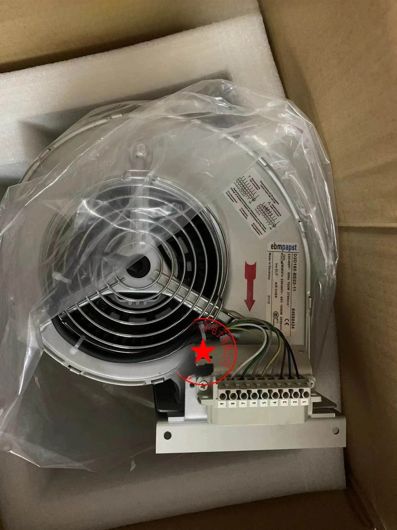 D2D160-CE02-15 D2D160-CE02-16 M2D074-LA 230/400V 팬