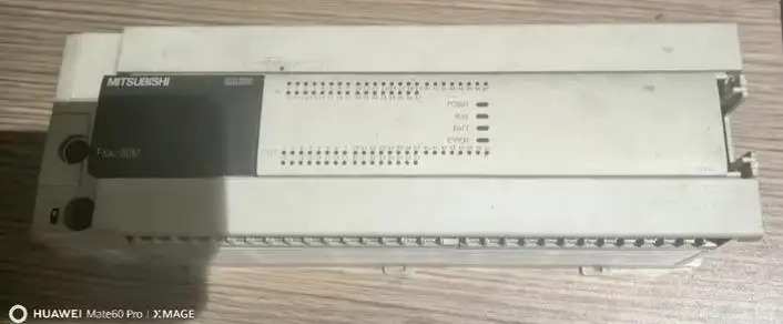 FX3U-80MR 리퍼 기계
