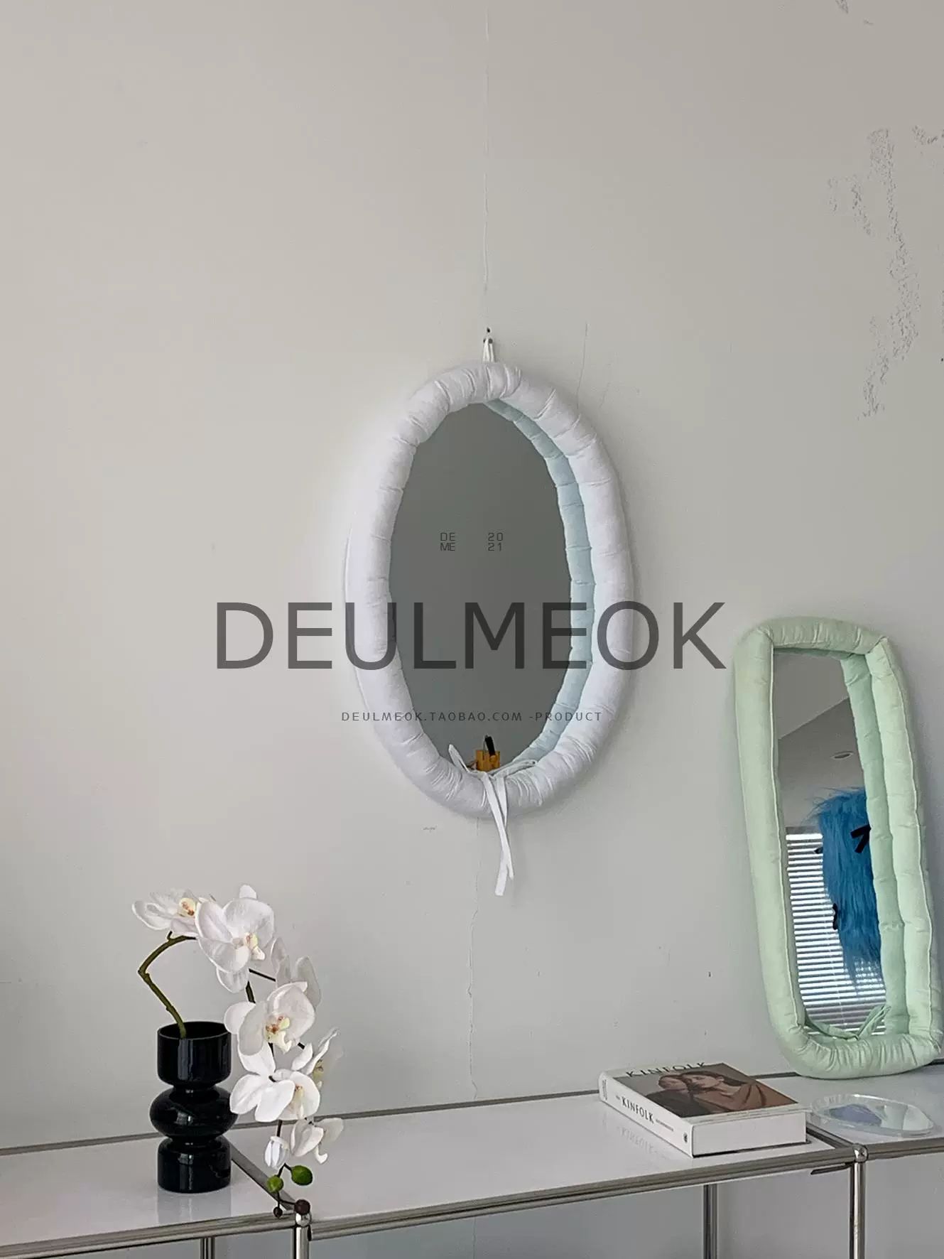 벽걸이 패딩 거울 미러 포인트 장식 귀여운 현관 쿠션 나비 벽거울 침실 집꾸미기 원형 - 상세 이미지 5