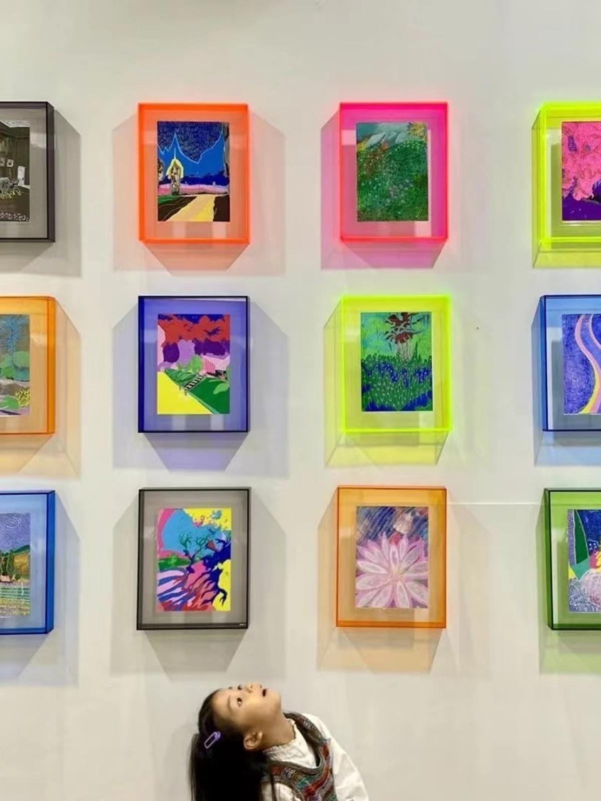 유니크 컬러 투명 아크릴 액자 프레임 인테리어 장식 형광레드 20 x 20 15 x 15cm - 상세 이미지 3