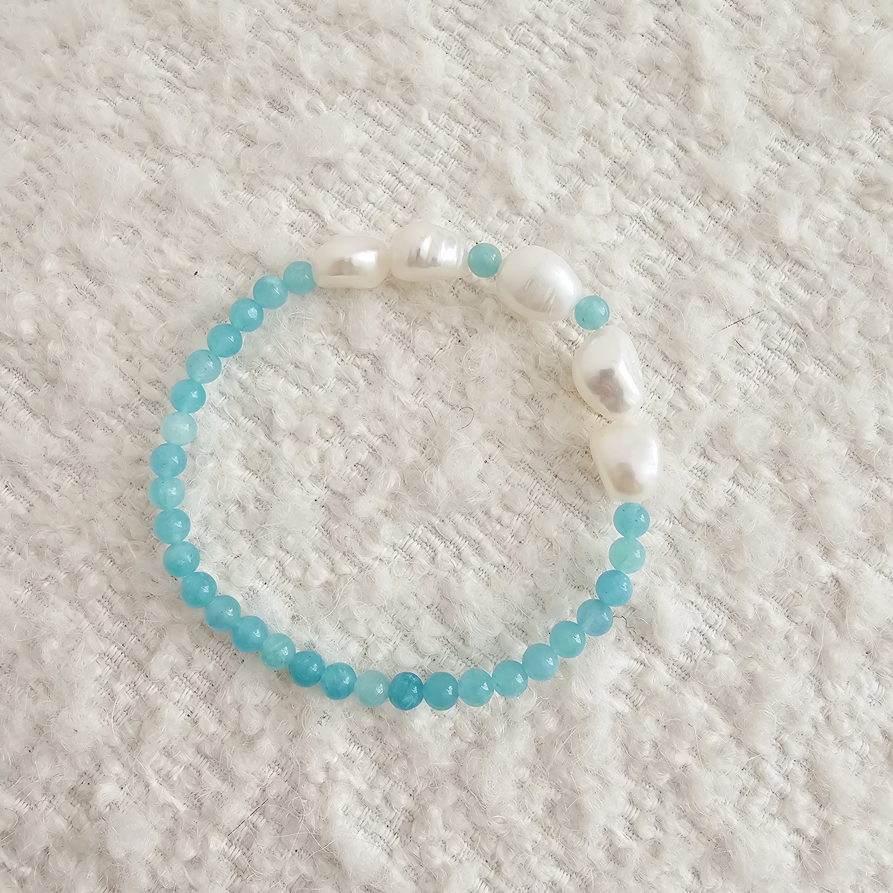 용기와 희망의 원석, 천연 담수 진주 & 아마조나이트 팔찌