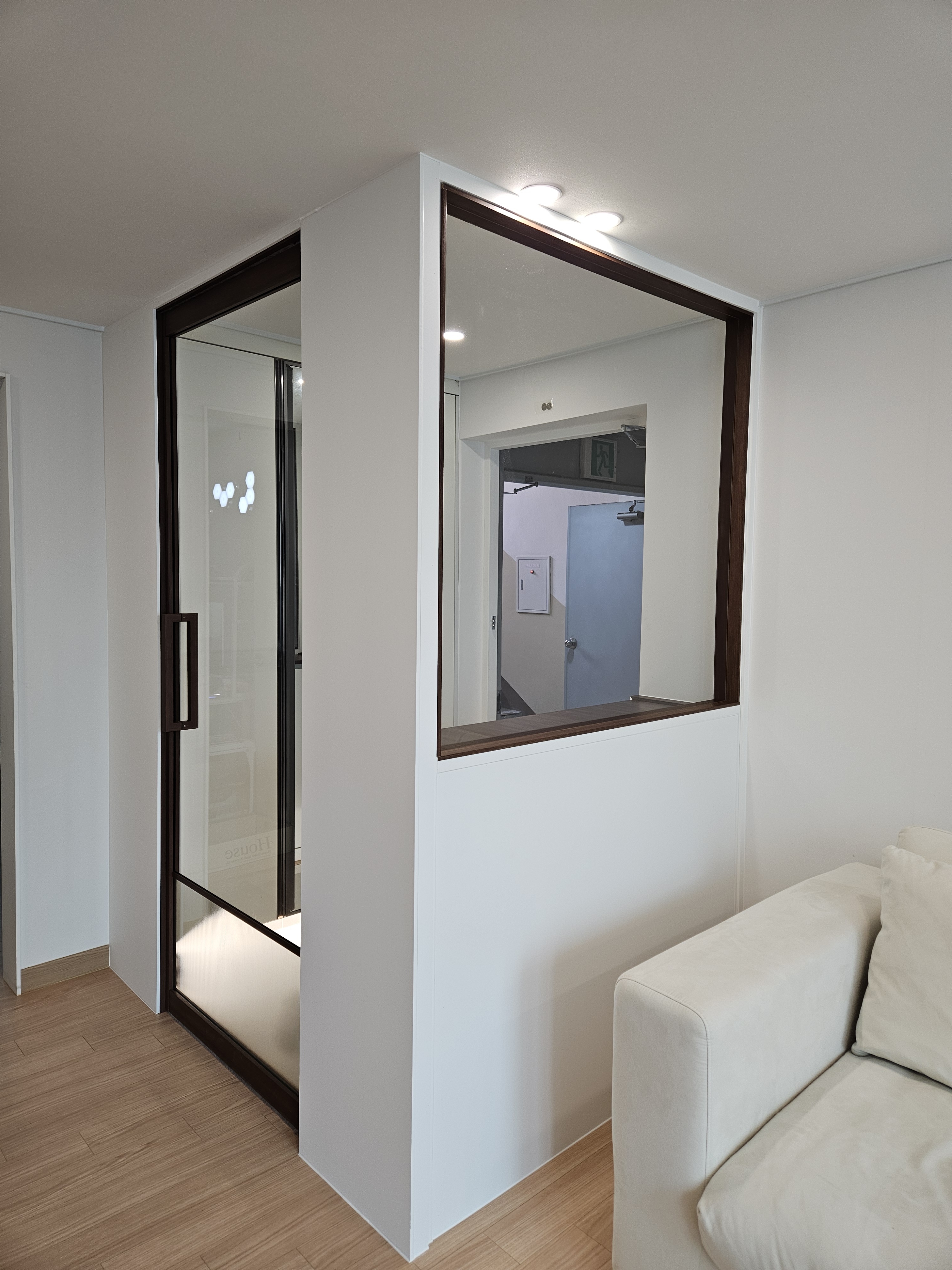 현관인테리어 ㄱ자중문 3연동 파티션중문 원슬라이딩파티션