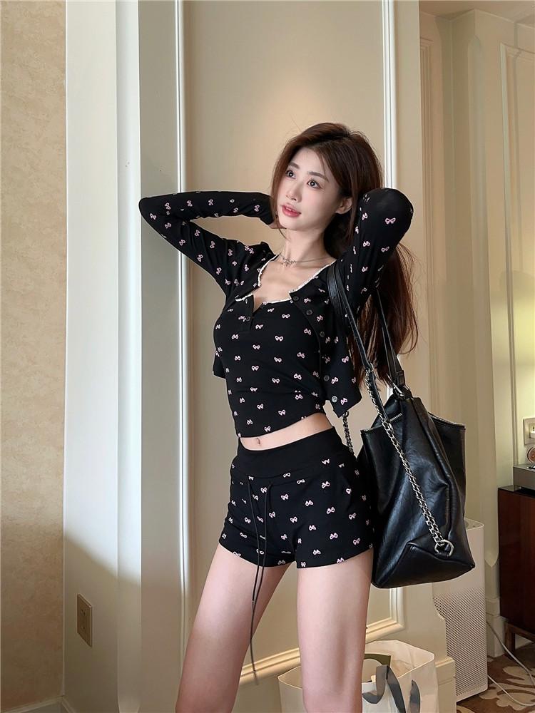 리본패턴 헨리넥 가디건 숏팬츠 나시 지니추 브라캡 쓰리피스 블랙 3피스 - 상세 이미지 2