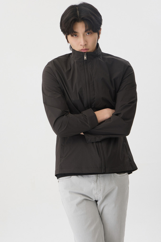 26년 코오롱 브렌우드 남성 경량 자파리 변형자켓 여름 시즌 스탠드카라 점퍼 - 상품 이미지