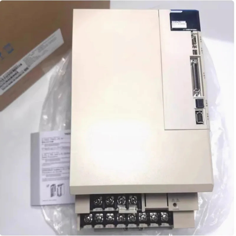 오리지널 서보모터 SGDV-3R8A01A002000 SGDM-04AC-SD2M SGDS-20A12A SGD7S-470A00B202 SGD7S-470A10B202