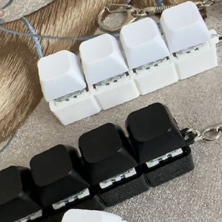 기계식 키보드 장식용 미니키캡 키링고리 개성표현 책상소품 컴퓨터액세서리 게이밍