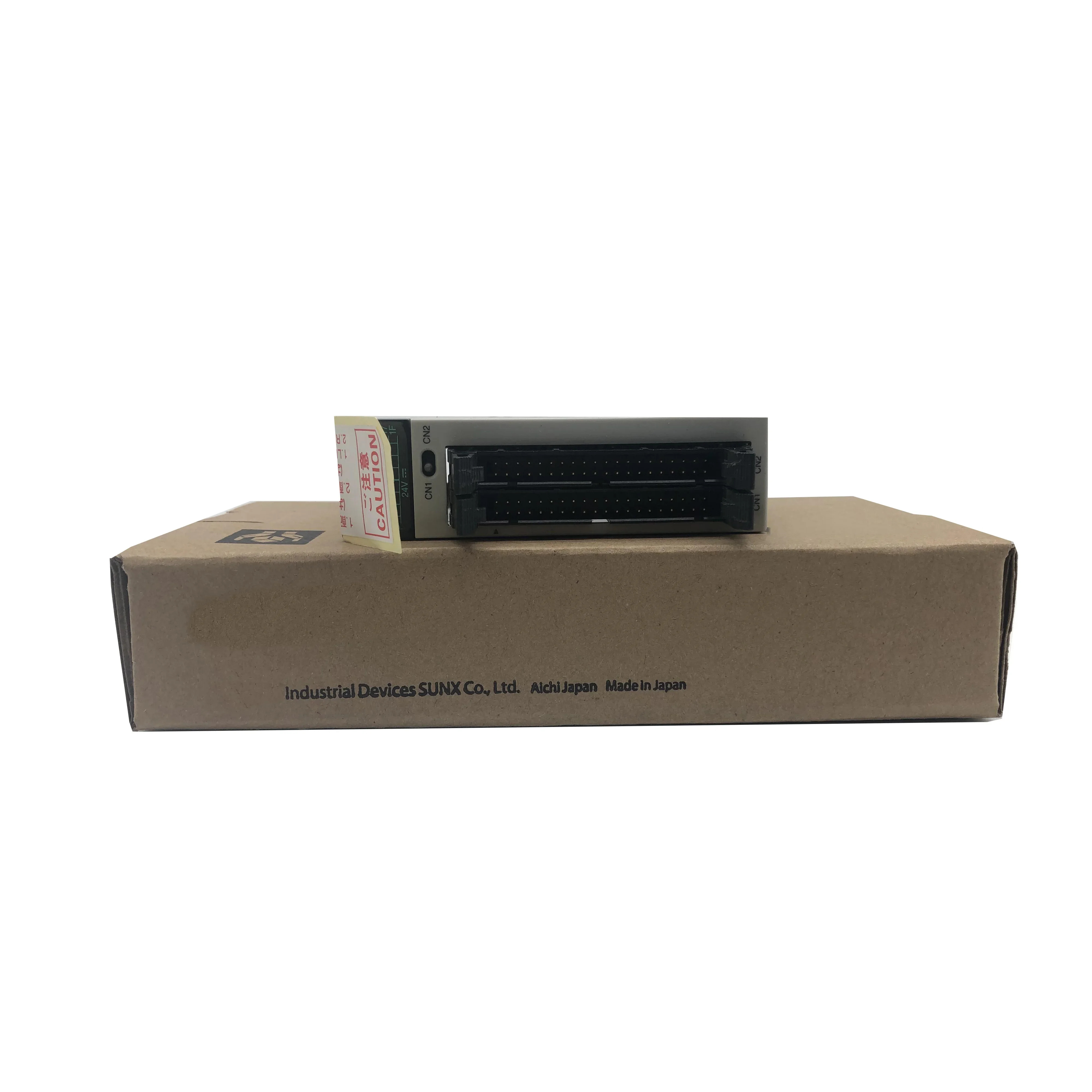 원본 FP2-X64D2 Fp2x64d2 PLC 모듈
