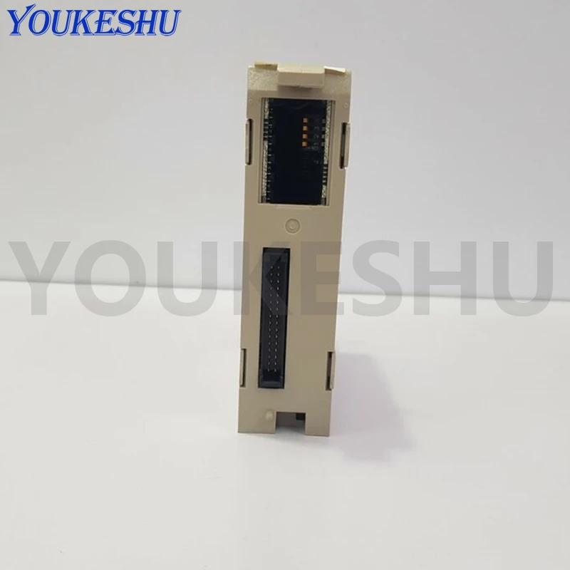 원본 PLC 모듈 C200H C200H-DA004 아날로그 출력 장치 센서