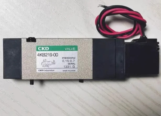 CKD 솔레노이드 밸브 4KB129-00-M1C20-AC200V 4KB219-00-M1L-DC24V 4KB210-08-D2-AC110V 4KB220-08-D2-AC110V 4KB