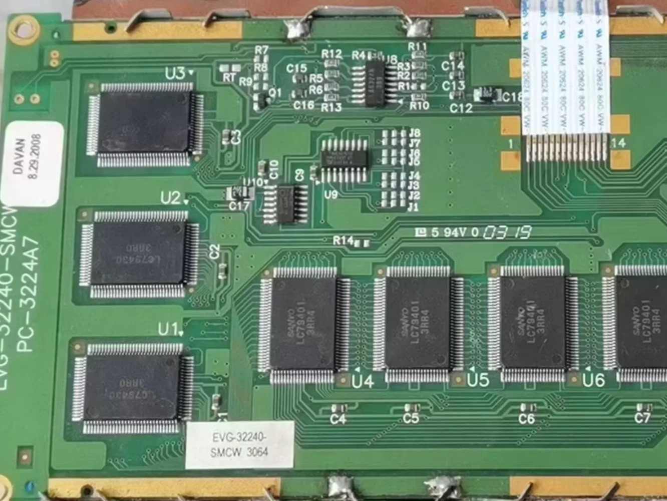 EV32240-SMCW 3064 LCD 디스플레이 화면