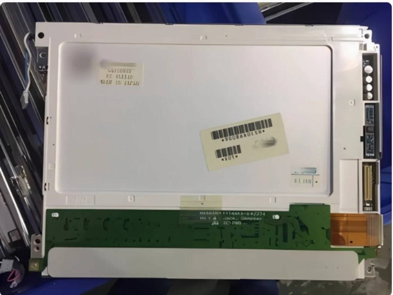 LQ10DS05 LCD 디스플레이 화면