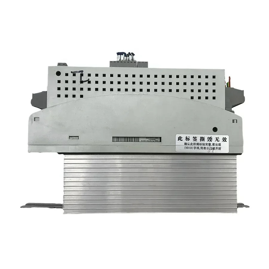 Lenze ECSEP004C4B 오리지널 서보 드라이브