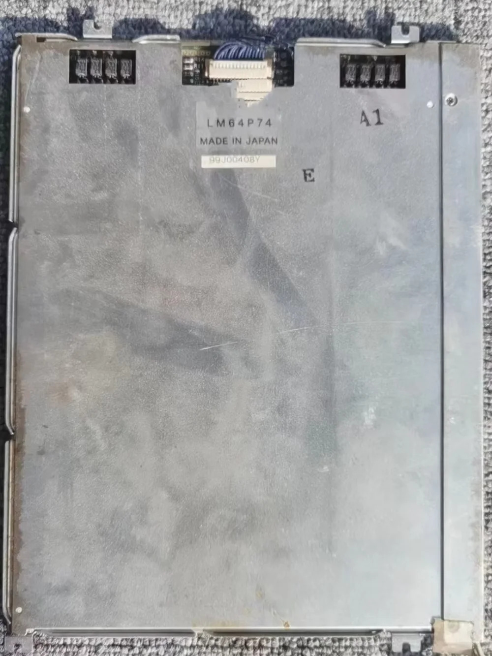 LM64P74 LCD 디스플레이 화면
