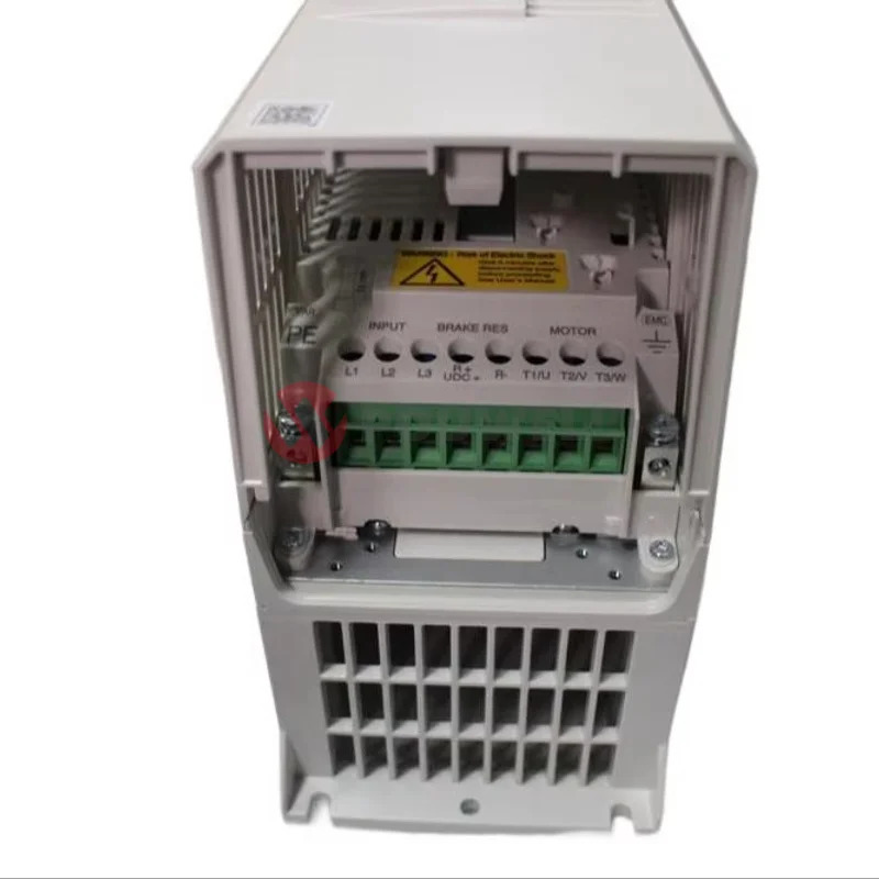 인버터 VFD 5.5kw 7.5kw ACS580-01-018A-4 ACS580-01-12A7-4 에이전트 포장 뉴