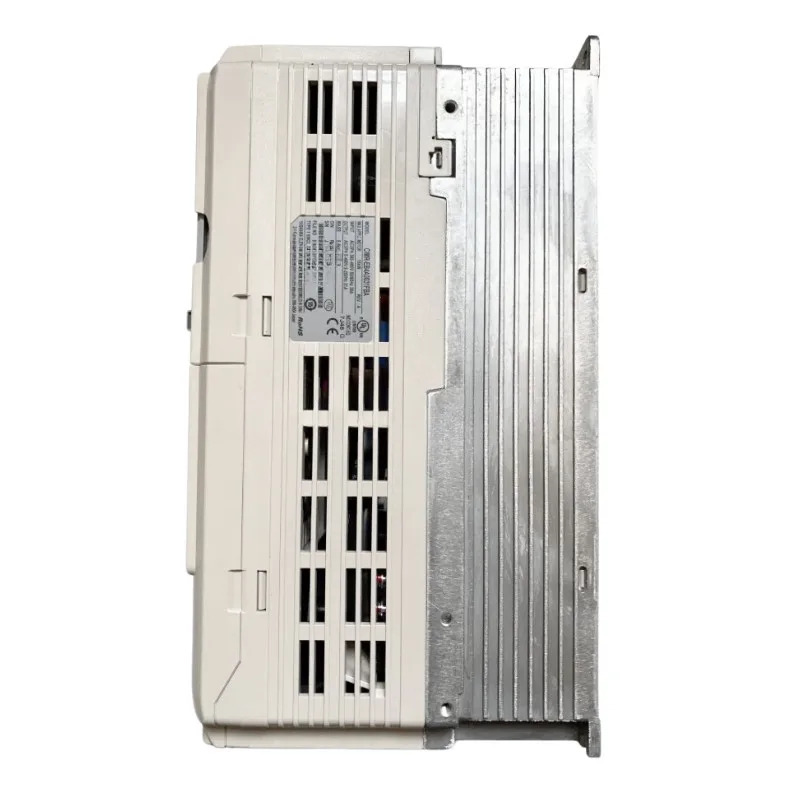 새 CIMR-EB4A0031FBA Yaskawa 인버터
