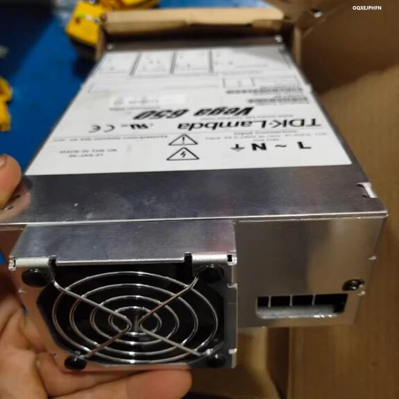 거새 전원공급장치 TDK-LAMBDA Vega 650 650W V608Y2K 새 처럼 작동