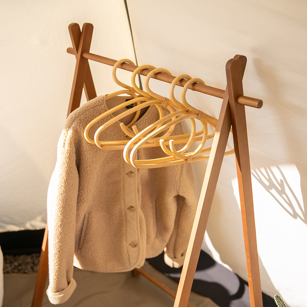 라탄옷걸이 미니 우드 아이방옷걸이 꾸미기 원목 디자인 옷가게 옷행거 촬영소품 3P세트