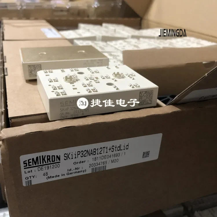 오리지널 SKIIP32NAB12T1 SKIIP31NAB12T49 SKIIP31NAB12T11 30NAB12T1