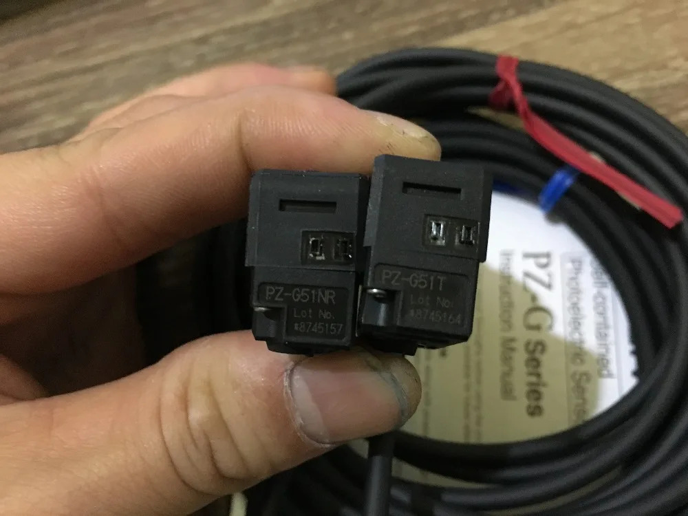 PZ-G51N KEYENCE 광전센서 10-30VDC