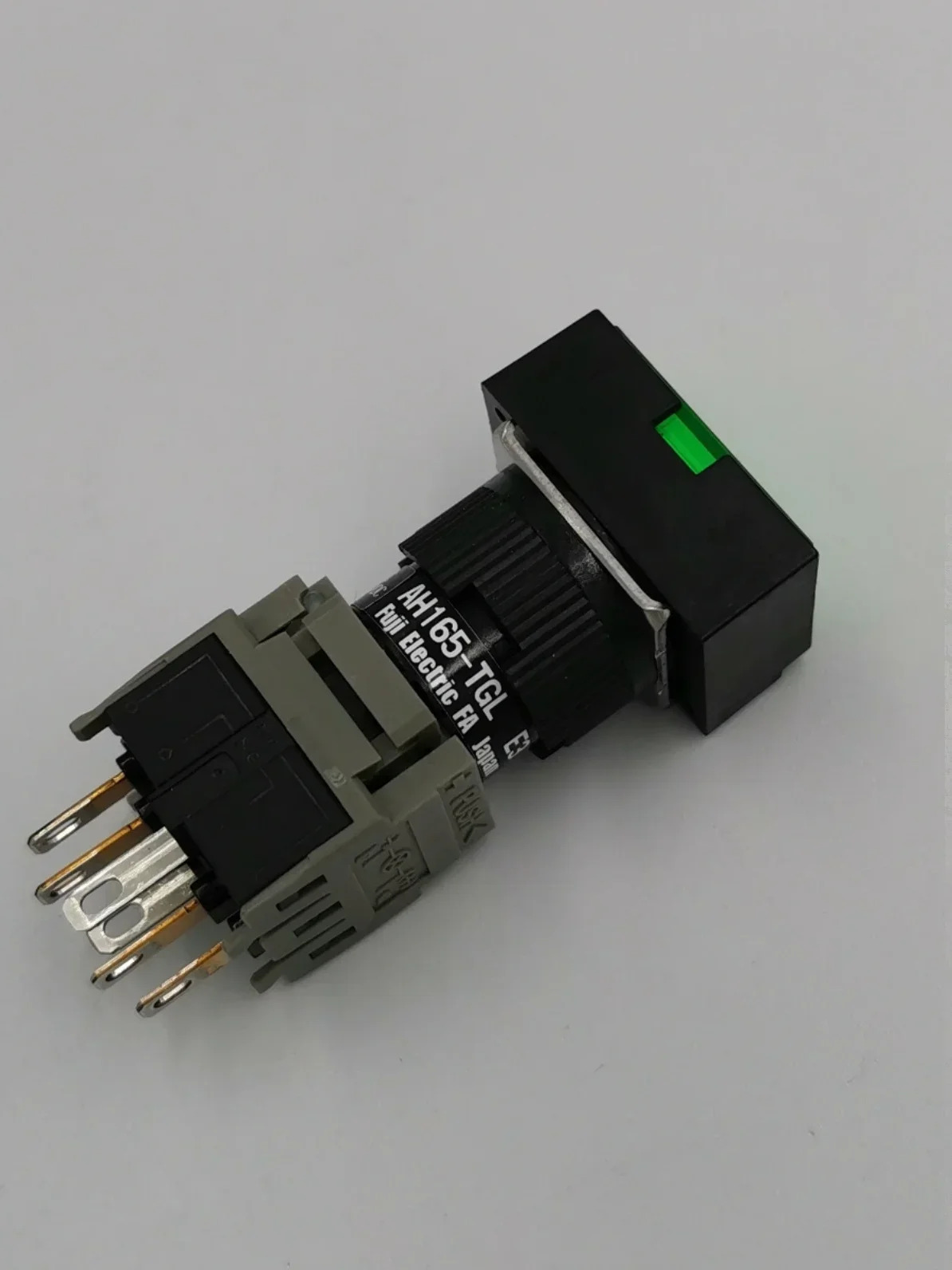 시작 스위치 AH165-TGL E3 AH165-TGLG11E3 24V 250A 5A