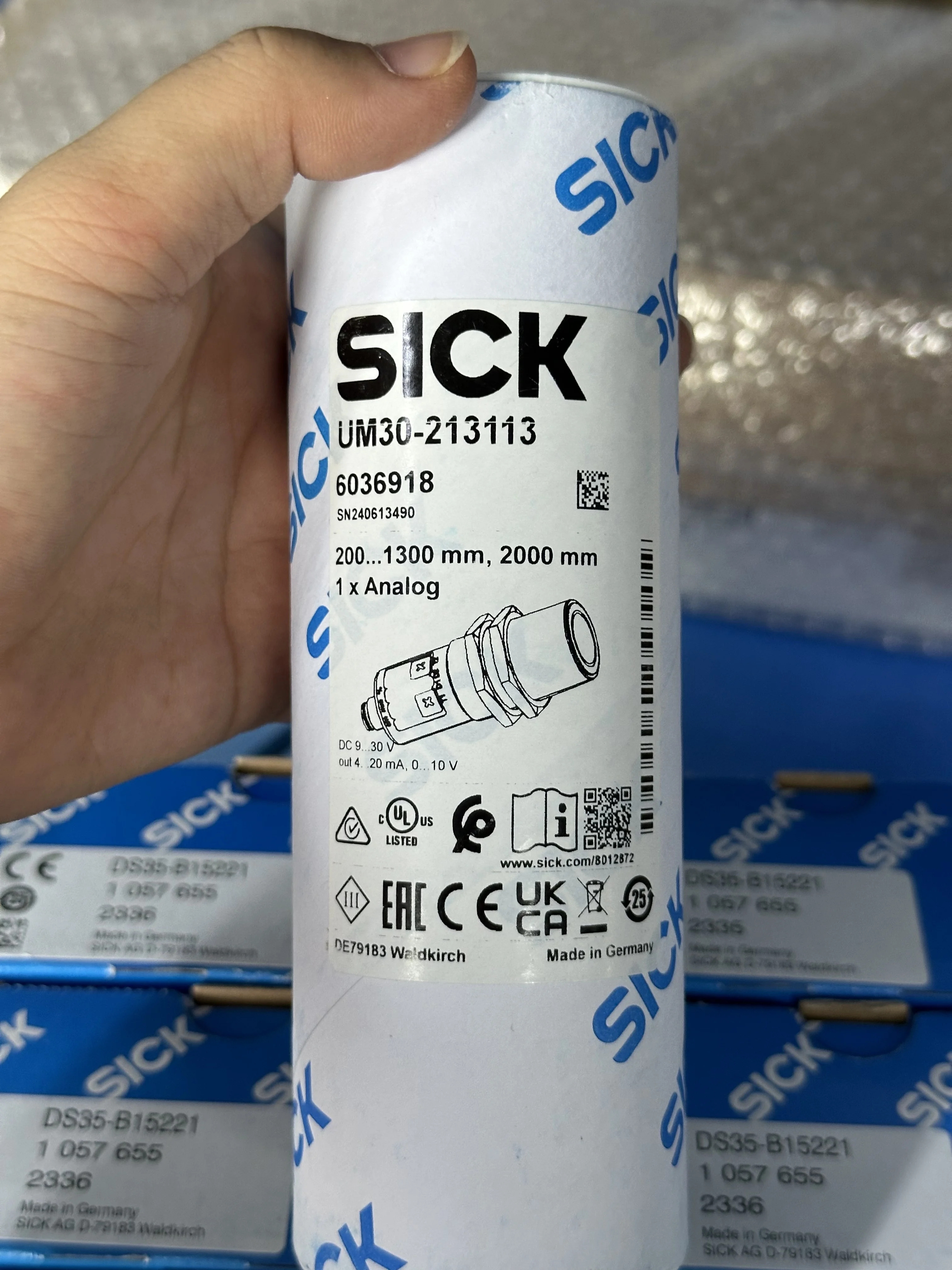 Sick UM30 초음파 거리 센서 UM30- 213113 납품 6036918