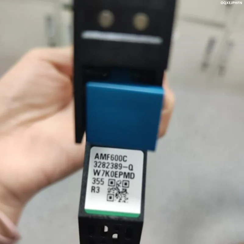 HDS AMS호환2200 AMS호환2300 오리지널 하드 600GB SAS 2.5 인치 10K 64MB 서버 HDD 3282389-Q 거신