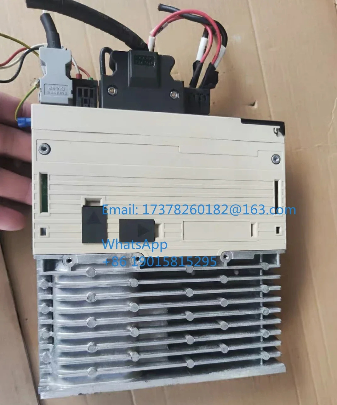 리퍼 SGDV-2R8A01A 400W 모터 컨트롤러