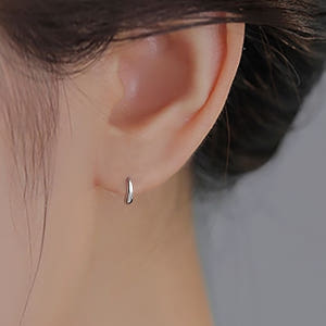 S999 6.1mm 미니 드롭 순은 스터드귀걸이 아르제아 솔직 후기 | 실사용자 리뷰 분석 - 상품 이미지 3