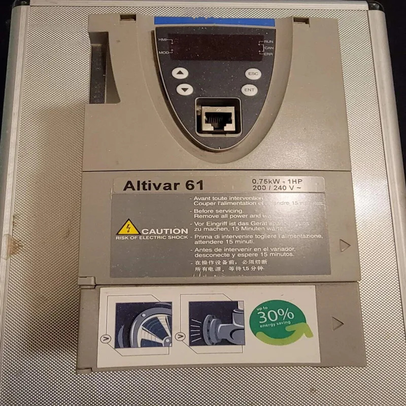 주파수 변환기 ATV61H075M3상태