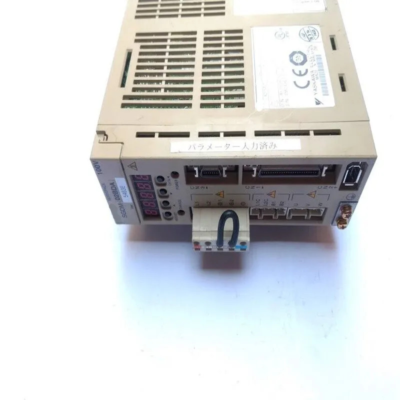 서보 드라이브 SGDM-02BDA 상태