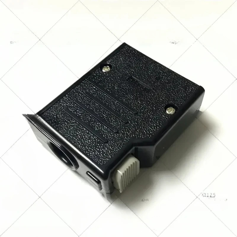 커넥터 P-1624BG09/P-1628A-C50/P-1628A-CA50