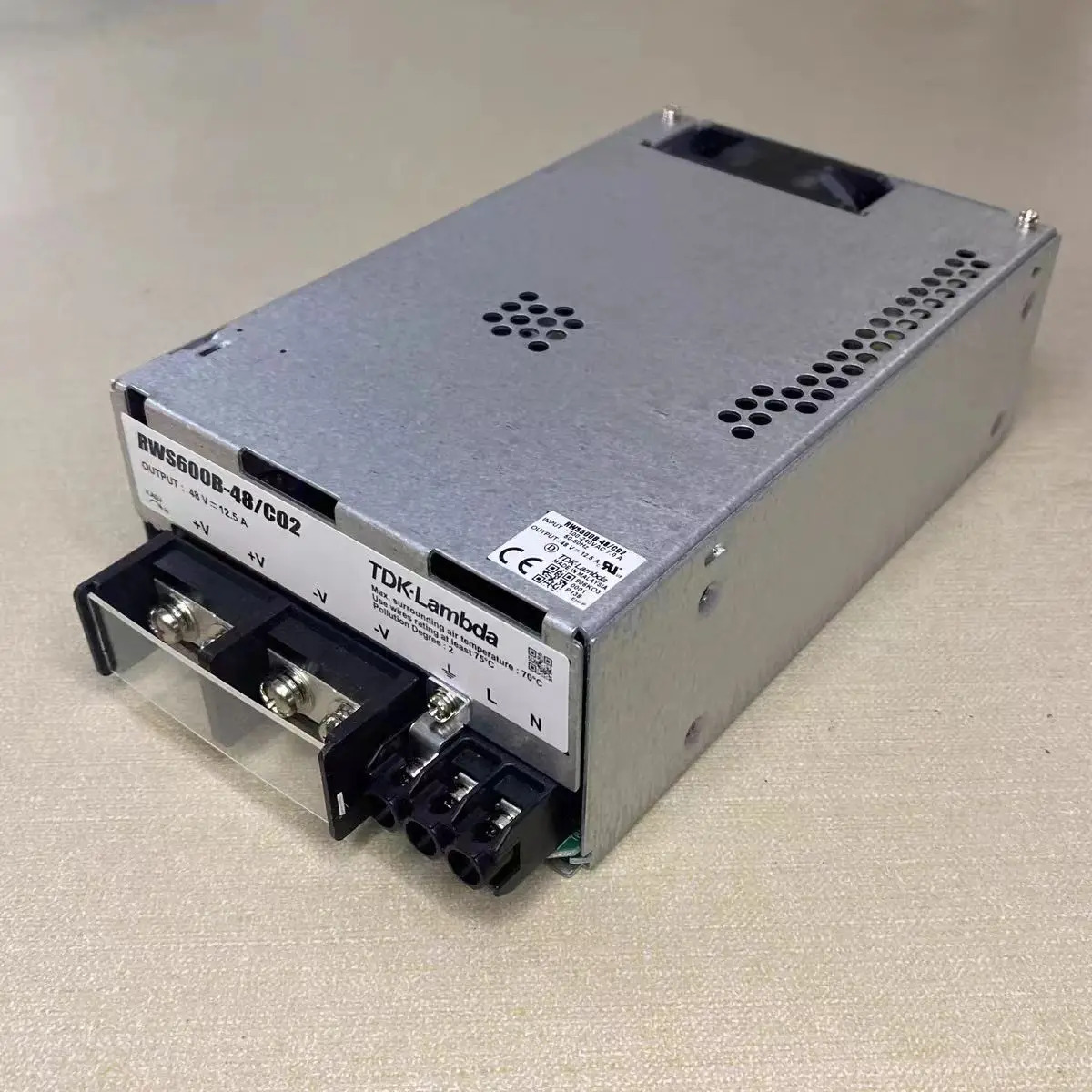 TDK-LAMBDA 48V12.5A 600W 전원공급장치 RWS600B-48/C02 RWS600B-48C02 RWS600B-48 C02 새 원본