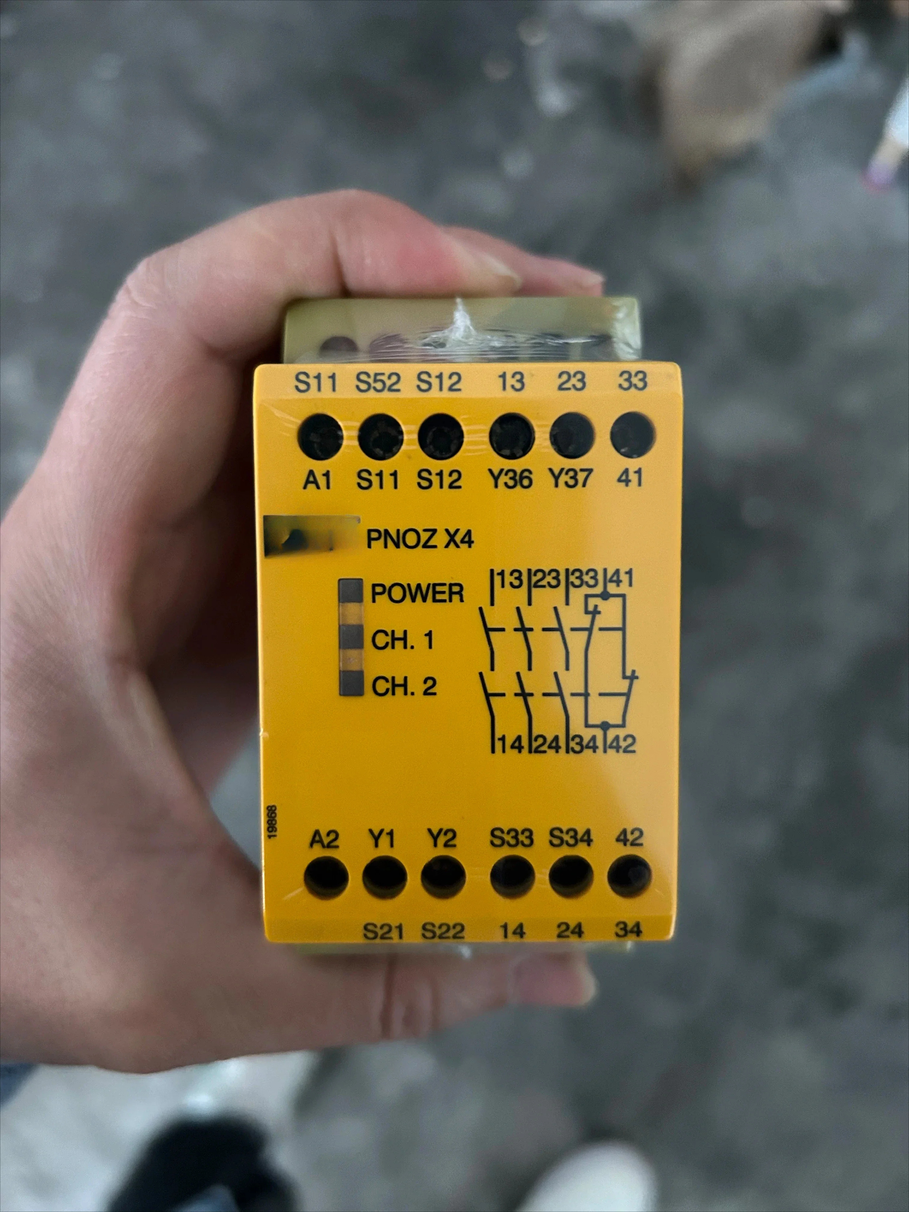안전 릴레이 PNOZ XV2 774500 774502 774505