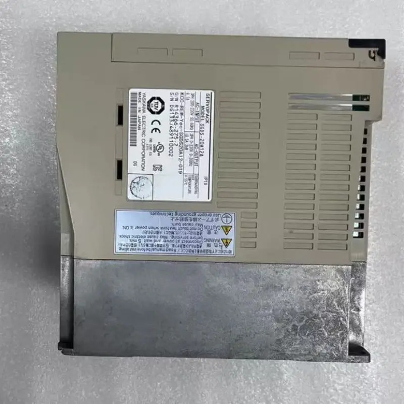 리퍼 SGDS-20A12A 2KW 서보 드라이브는 되었습니다.