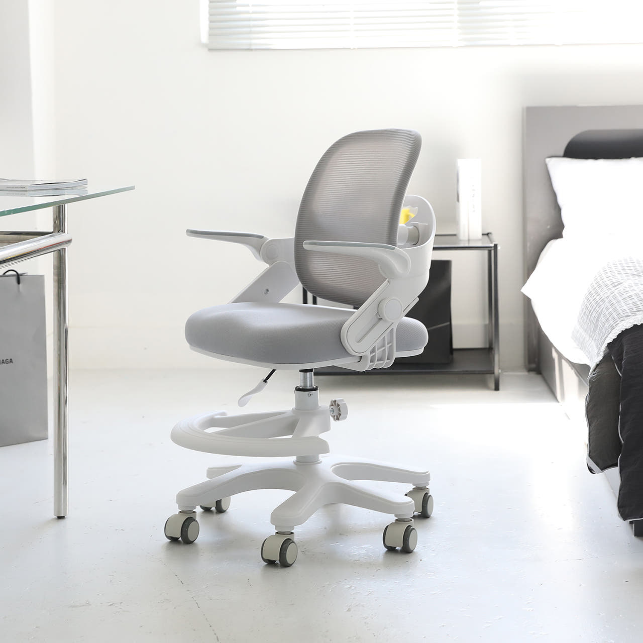 투노 에이루 초등학생 어린이 바른자세 아이 발받침 의자