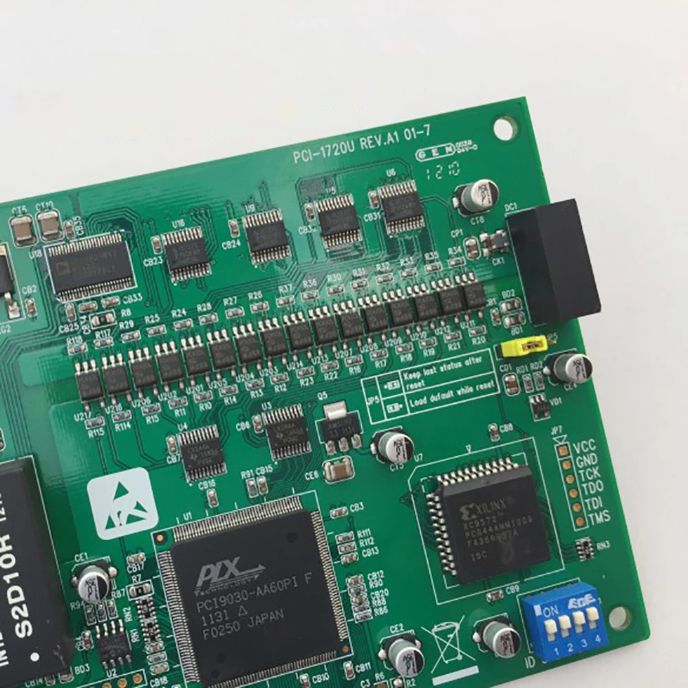 어드밴텍 PCI-1720 A14채널 절연 아날로그 출력 카드