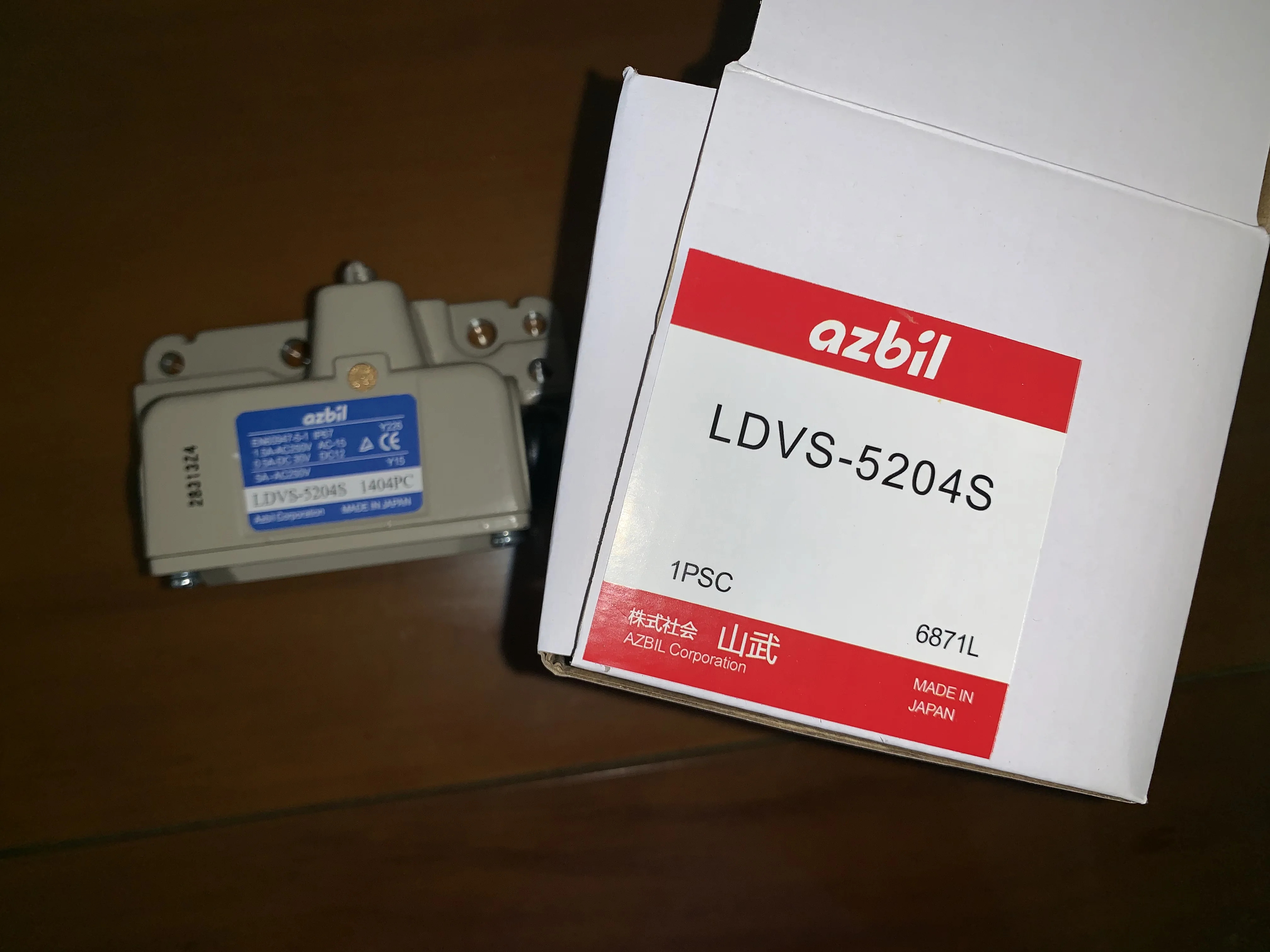 오리지널 일본 야마타케 리미트 스위치 전기 기계식 결합 LDVS-5204S/5304S