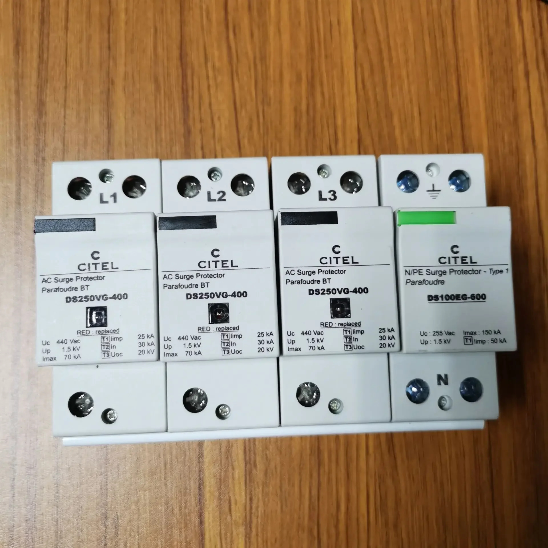 충격적West Dale CITEL 일류 서지 보호기 DS250VG-300 철도 보호 포장