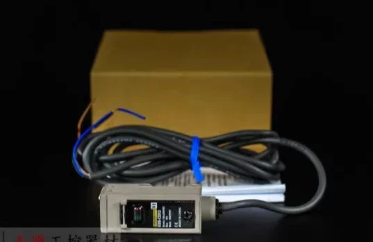 E3S-CD61 CR61 금속 센서 E3S-CT61 E3S-CD62 E3S-CD11