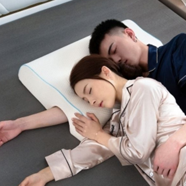 지지 메모리 폼 팔베개 오른 2인용 팔베개 옆잠 베개 - 상품 이미지
