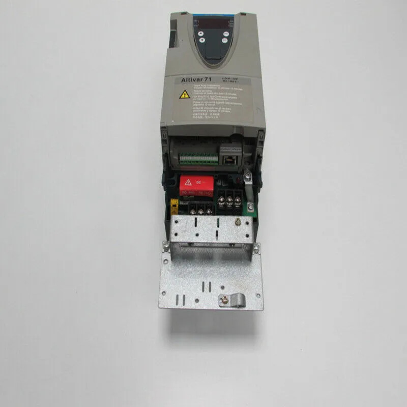 상태 주파수 변환기 ATV71HU22N4