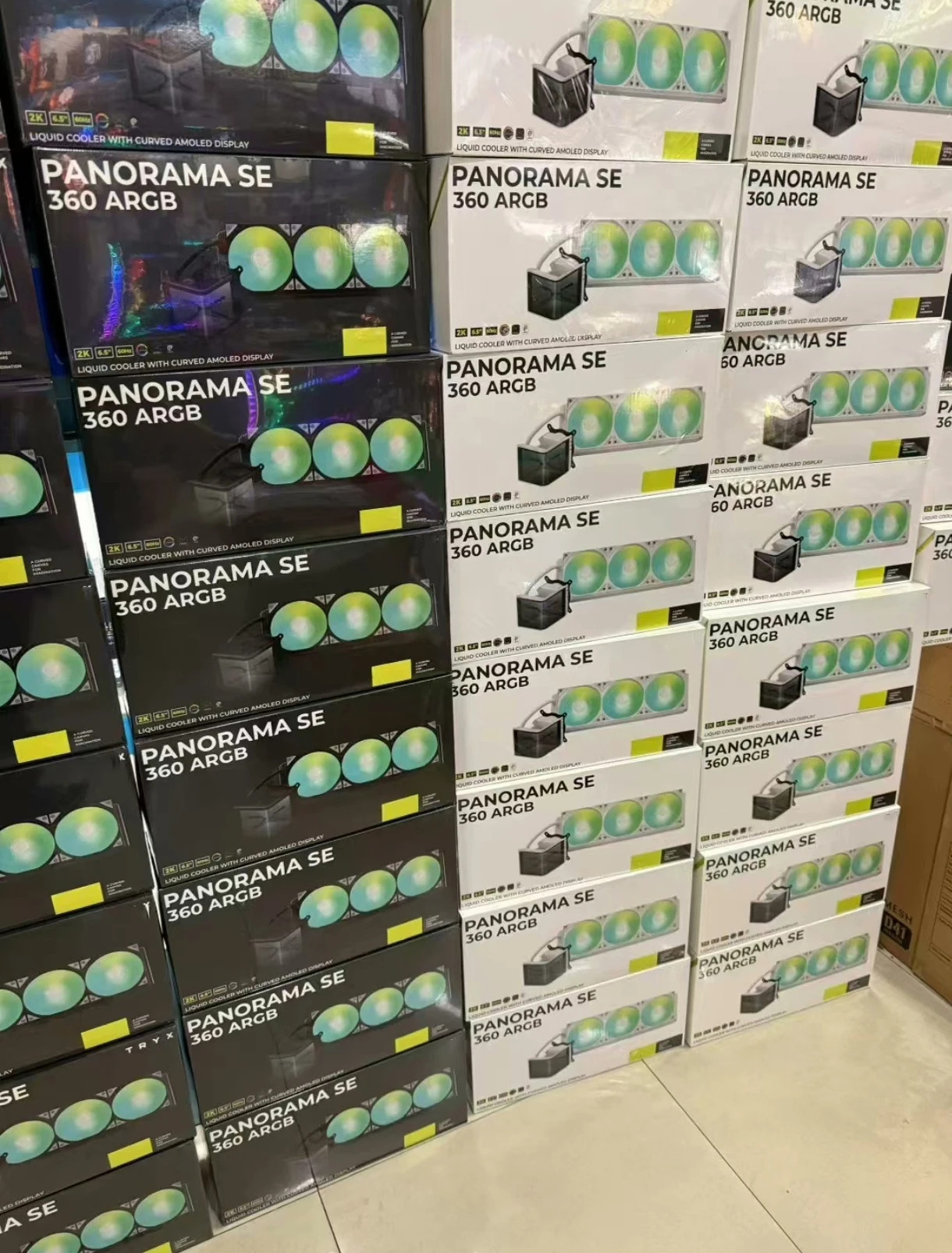 TRYX PANORAMA 240 ARGB 검정색 흰색 곡선형 Amoled 디스플레이가 장착된 액체 냉각기