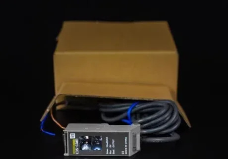 E3S-CD61 CR61 금속 센서 E3S-CT61 E3S-CD62 E3S-CD11