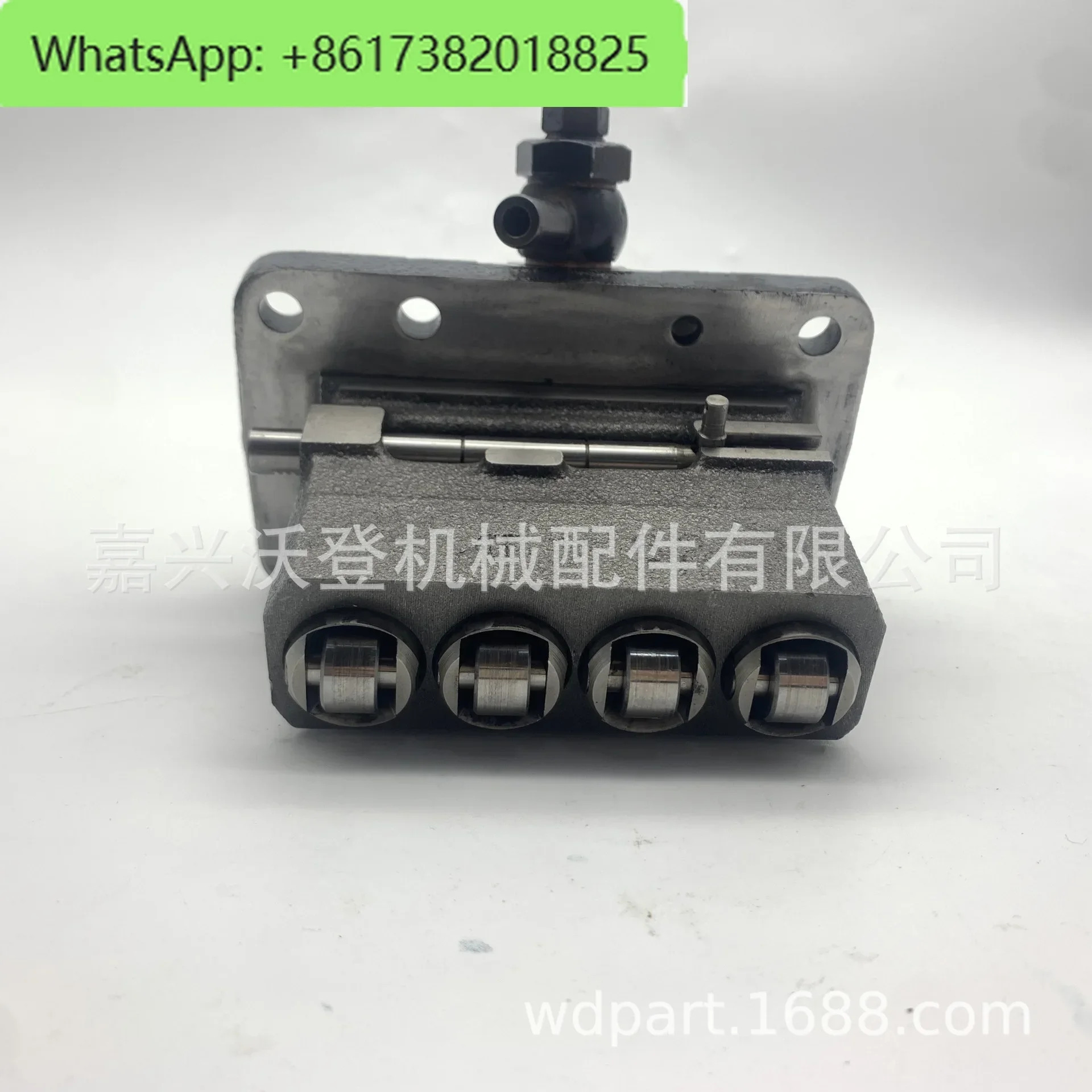 Kubota V150215461-51010 펌프