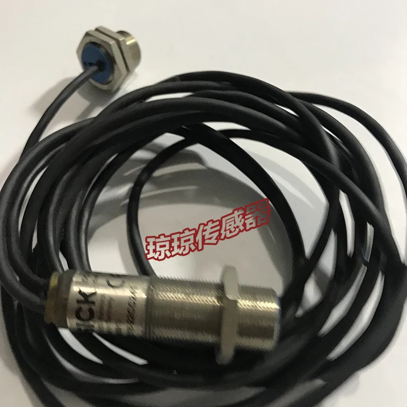 Sik SICK 이초음파 UD18-22CC221 감지 센서 스위치