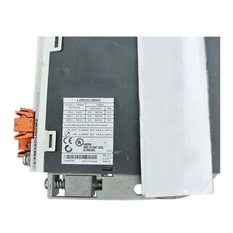 상태 서보 드라이브 LXM32CU90M2