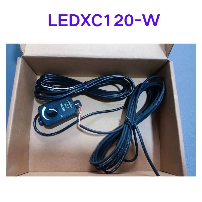 시각적 평면 광원 LEDXC120-W