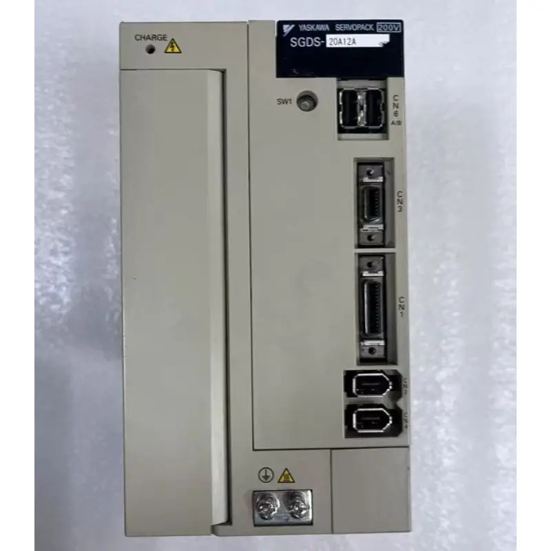 리퍼 SGDS-20A12A 2KW 서보 드라이브는 되었습니다.