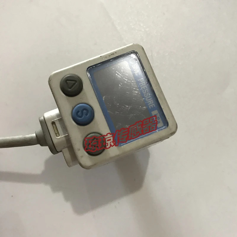 SMC 디지털 압력 스위치 압력센서 ZSE40AF-01-R-M ZSE40AF-01-R